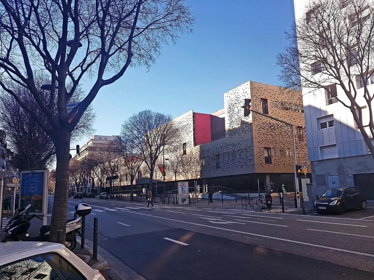 Appartement Joli 2 pièces climatisé tout équipé pour séjour agréable Marseille France