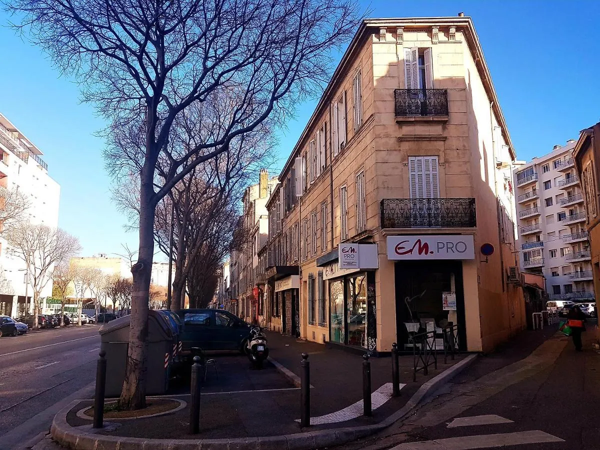Appartement Joli 2 pièces climatisé tout équipé pour séjour agréable Marseille